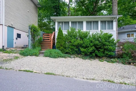 24 Rhododendron Drive Asheville NC 28805