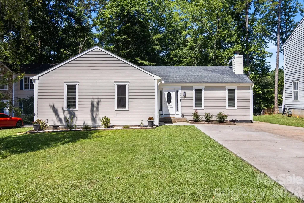 5917 Black Bear Court Charlotte NC 28214