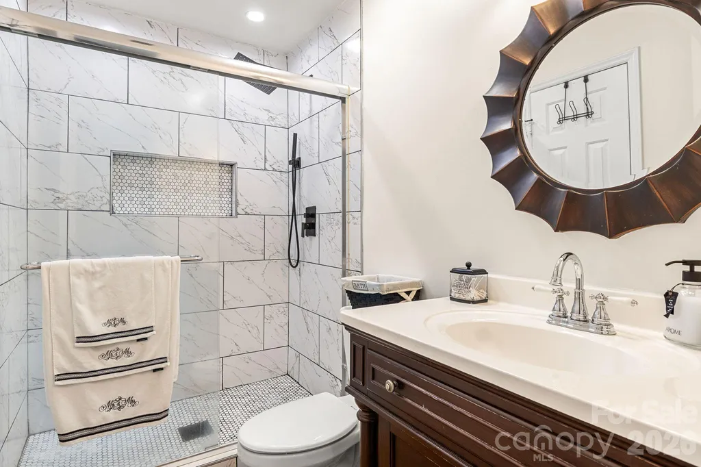 5917 Black Bear Court Charlotte NC 28214