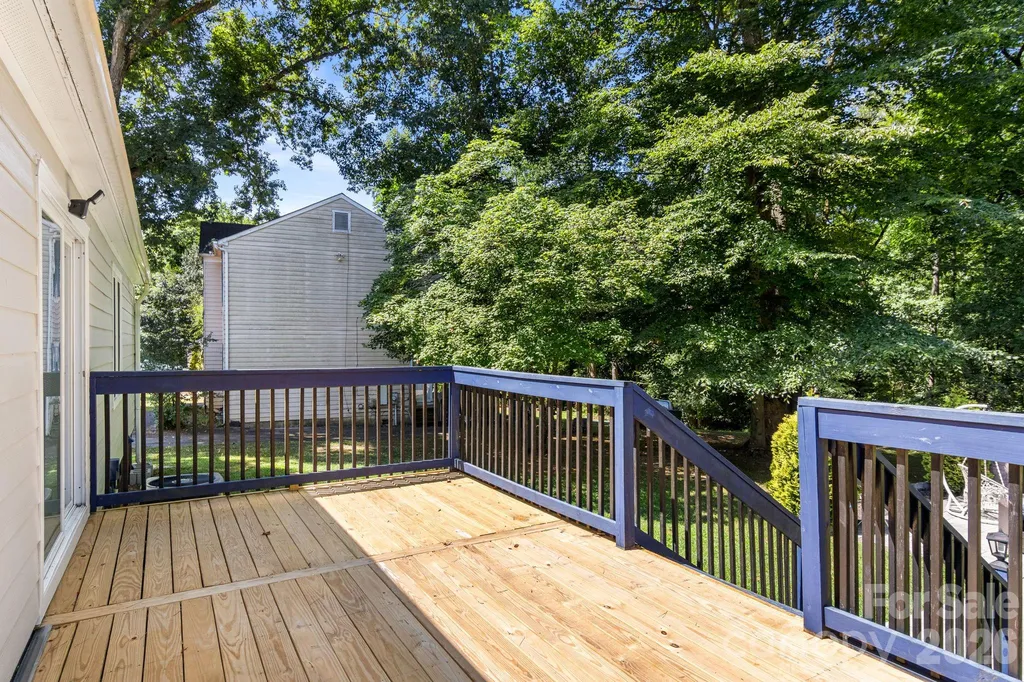 5917 Black Bear Court Charlotte NC 28214