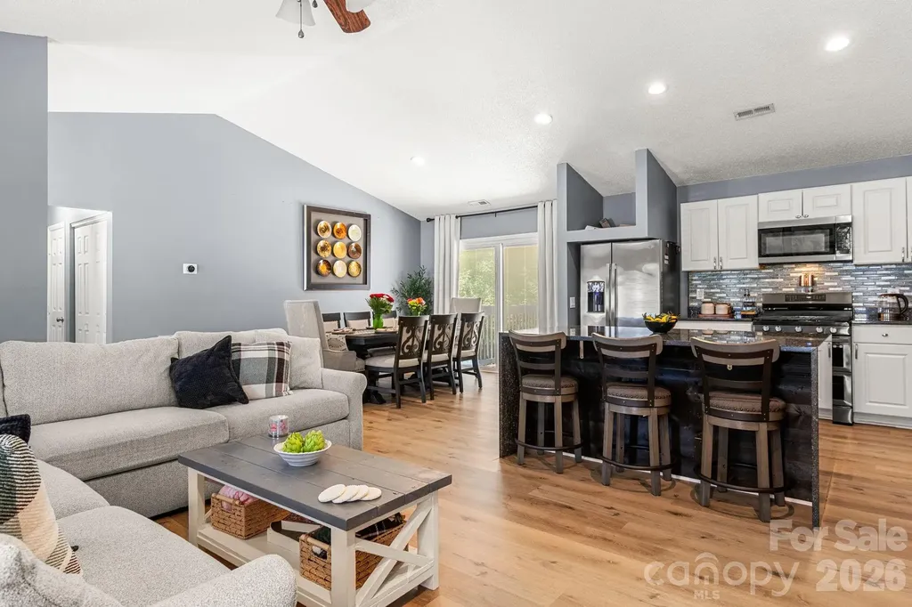 5917 Black Bear Court Charlotte NC 28214