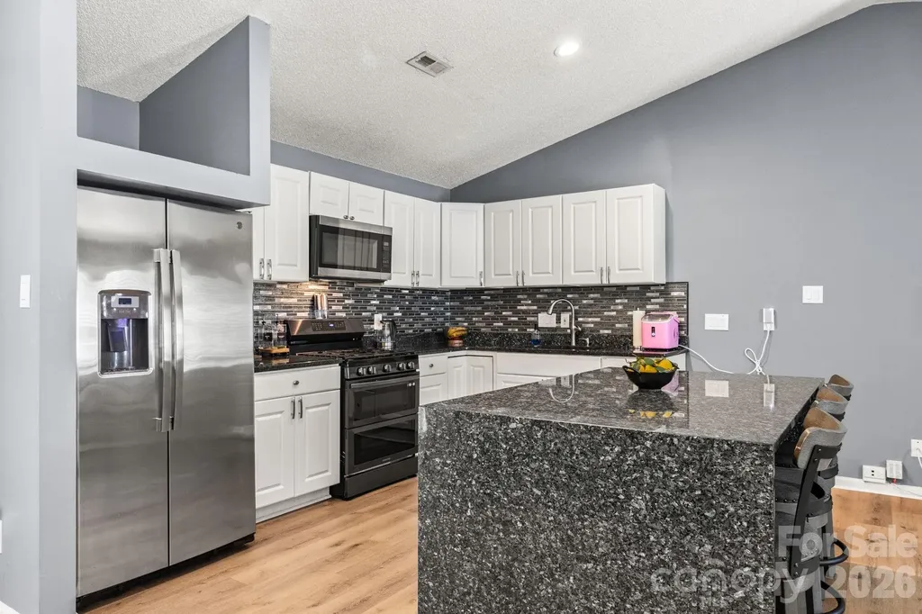 5917 Black Bear Court Charlotte NC 28214