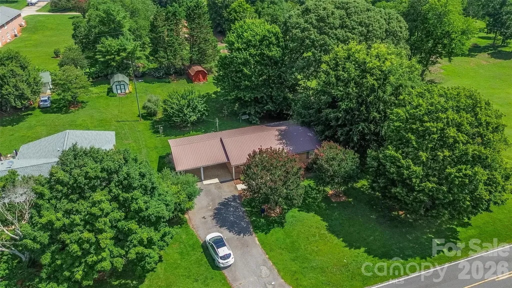 137 Liberty Church Road Taylorsville NC 28681