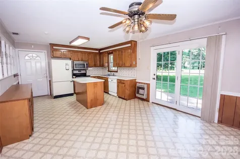 137 Liberty Church Road Taylorsville NC 28681