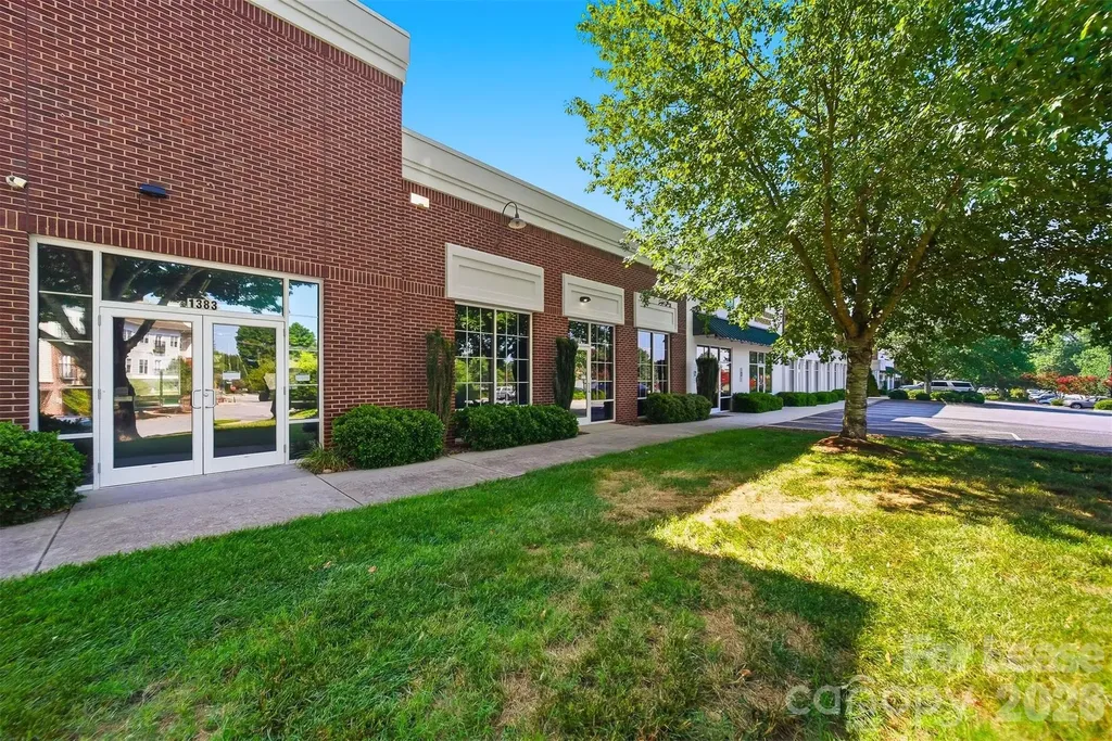 1381 N Center Street Hickory NC 28601