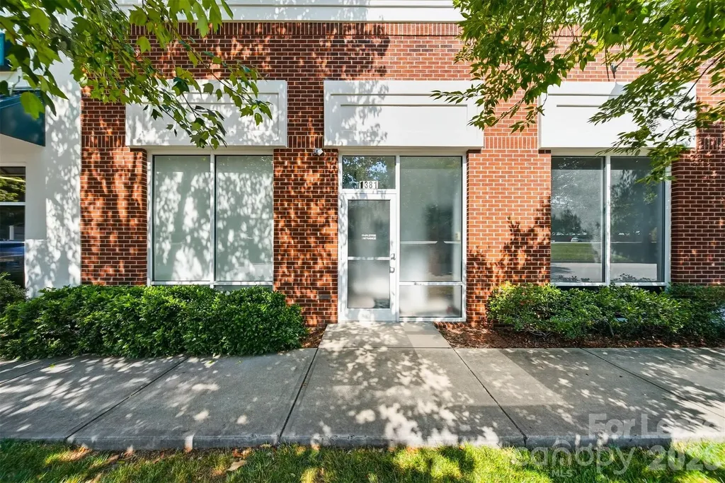 1381 N Center Street Hickory NC 28601