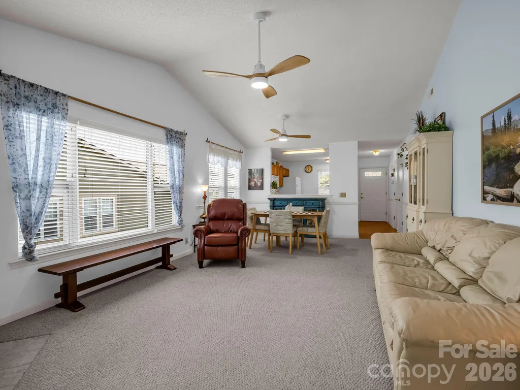 1706 Deermouse Way Hendersonville NC 28792