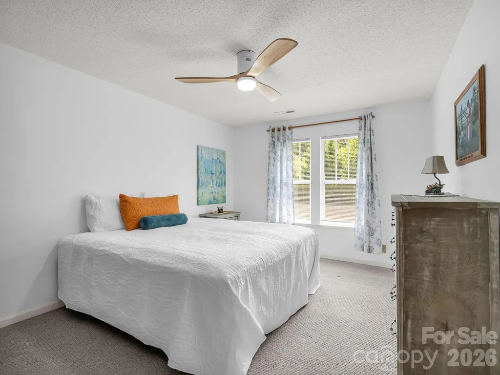 1706 Deermouse Way Hendersonville NC 28792