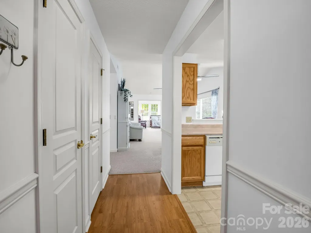 1706 Deermouse Way Hendersonville NC 28792