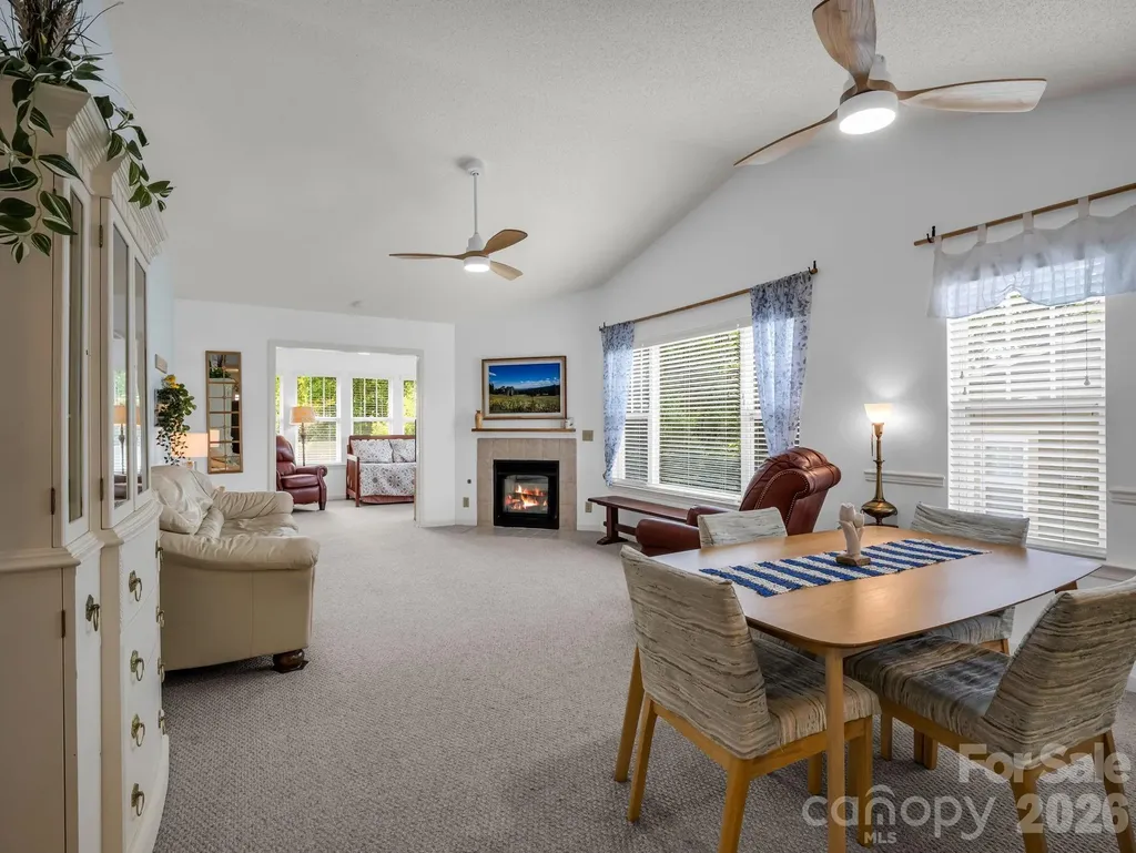 1706 Deermouse Way Hendersonville NC 28792