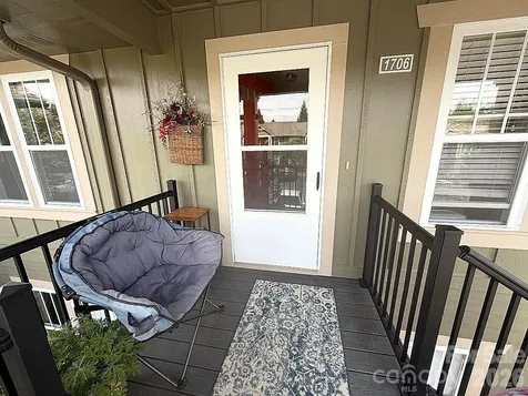 1706 Deermouse Way Hendersonville NC 28792