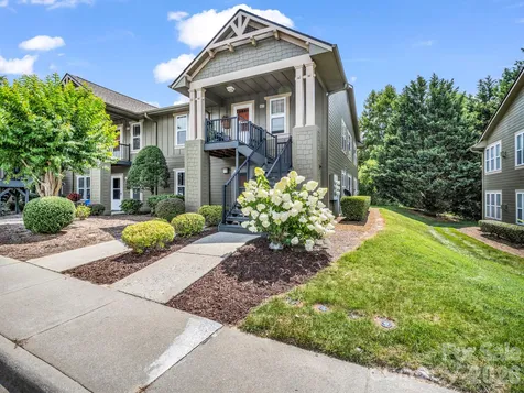 1706 Deermouse Way Hendersonville NC 28792