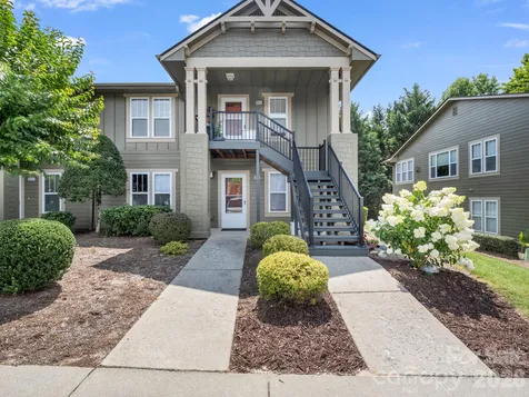 1706 Deermouse Way Hendersonville NC 28792