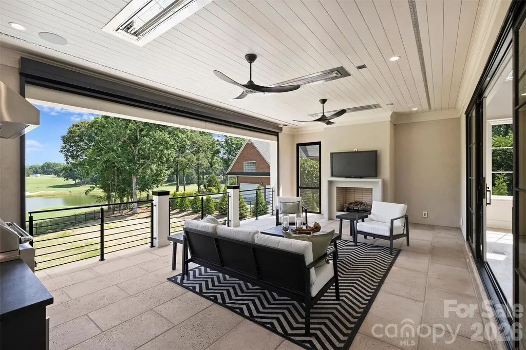 4816 Kelly Woods Lane Charlotte NC 28277