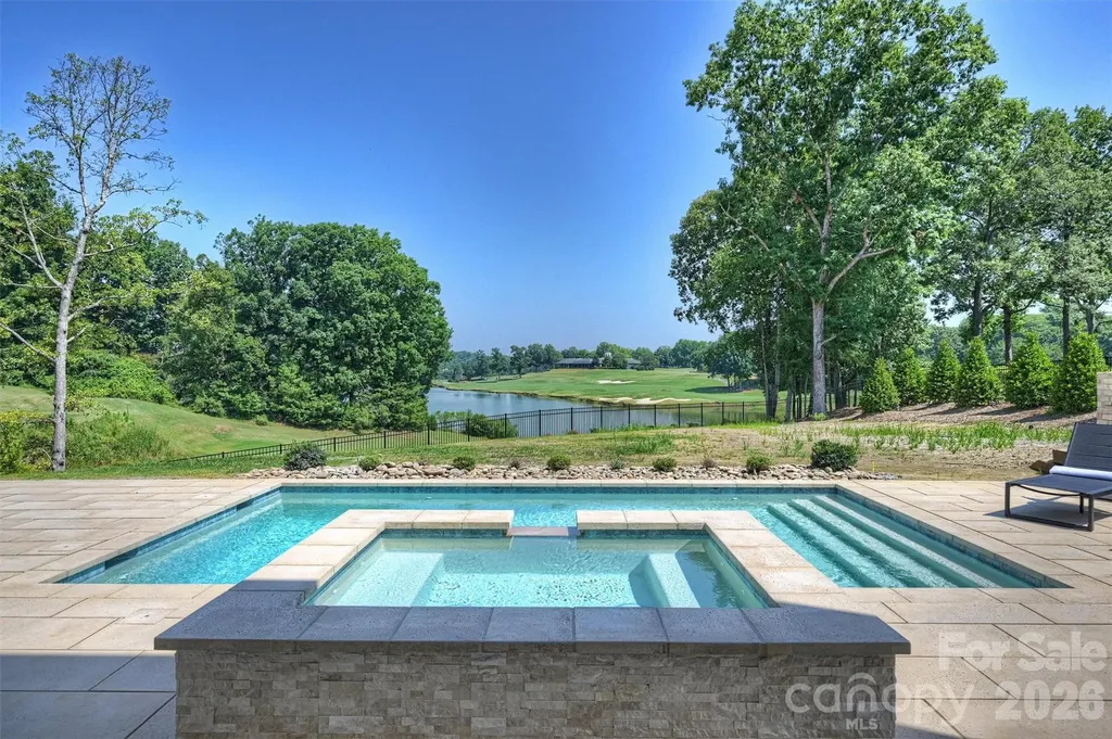 4816 Kelly Woods Lane Charlotte NC 28277