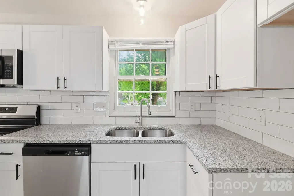 361 Sleepy Hollow Road Charlotte NC 28217