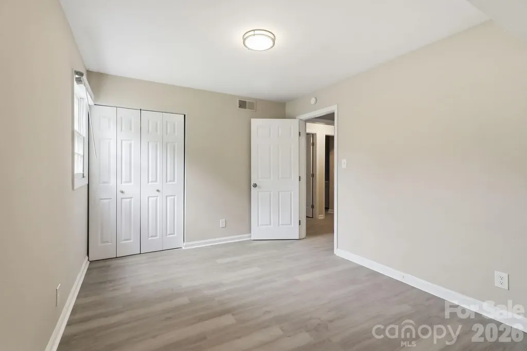 361 Sleepy Hollow Road Charlotte NC 28217