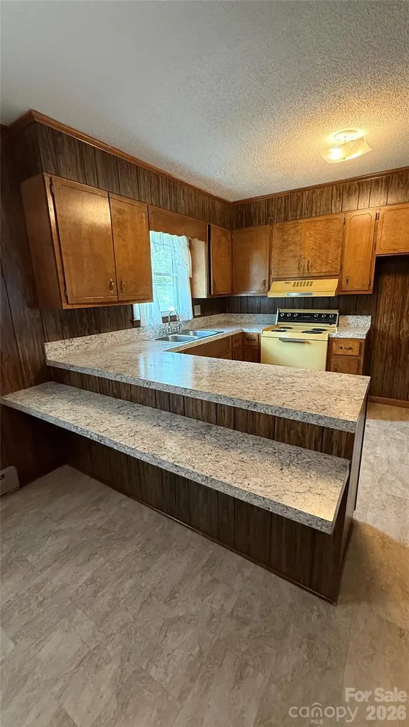 4072 Beach Road Hudson NC 28638