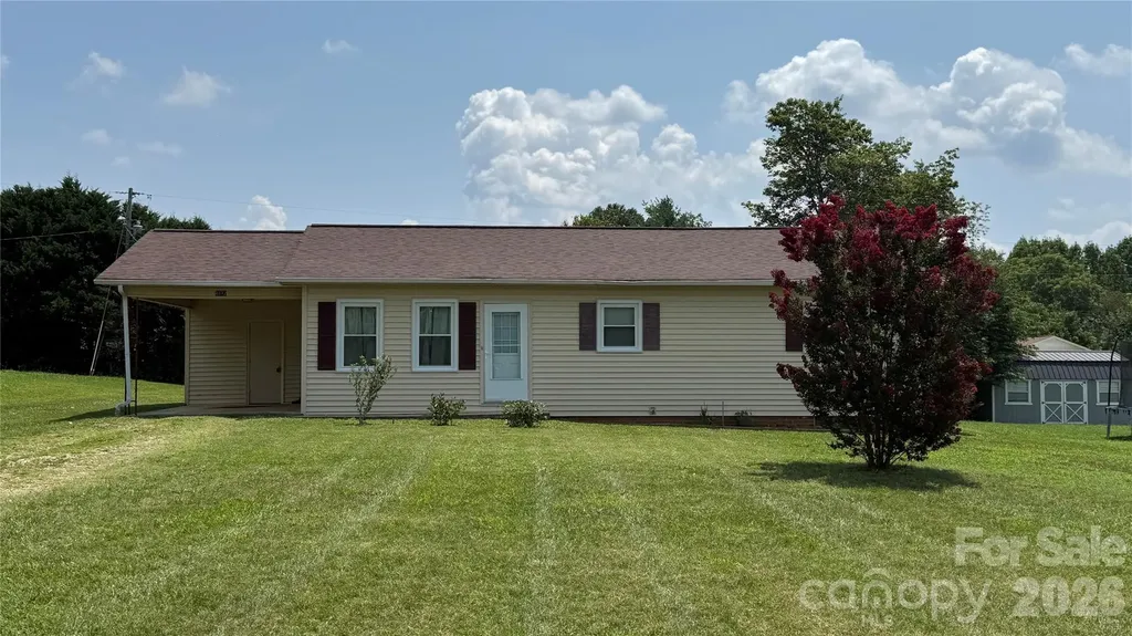 4072 Beach Road Hudson NC 28638