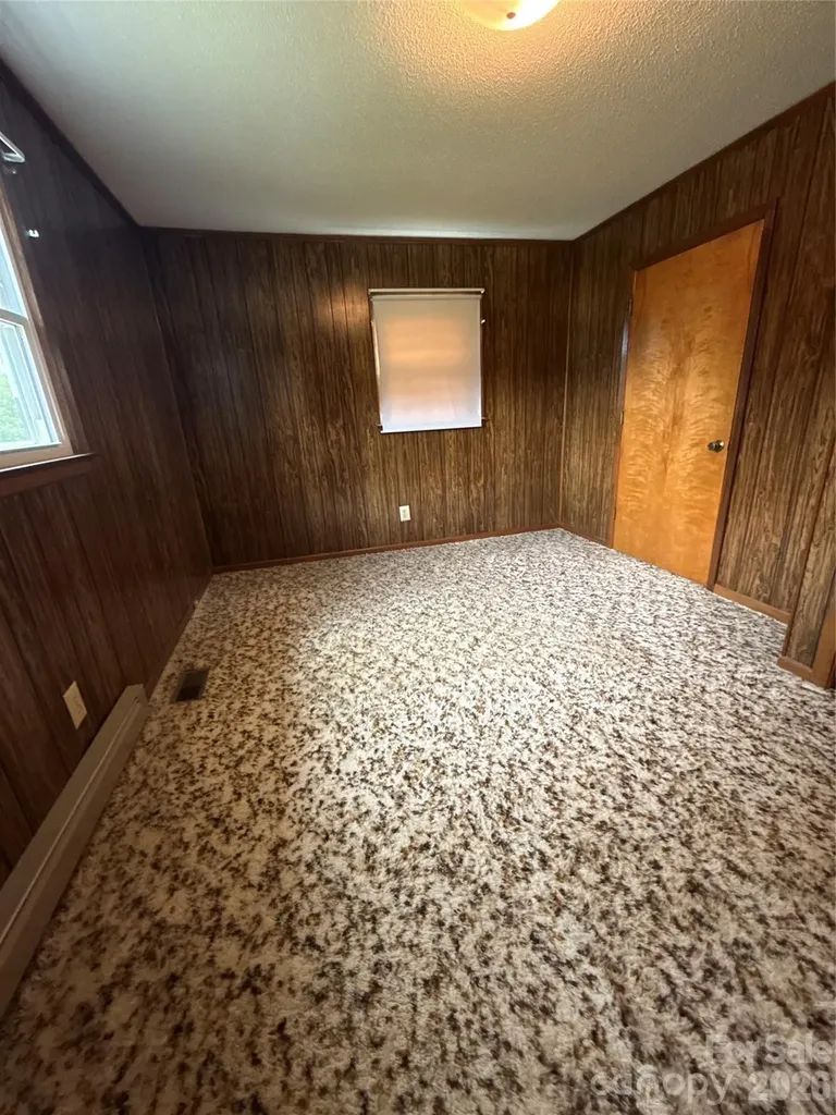 4072 Beach Road Hudson NC 28638