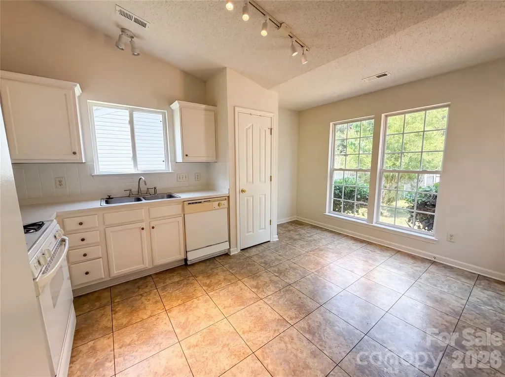 6318 Whispering Brook Court Charlotte NC 28216