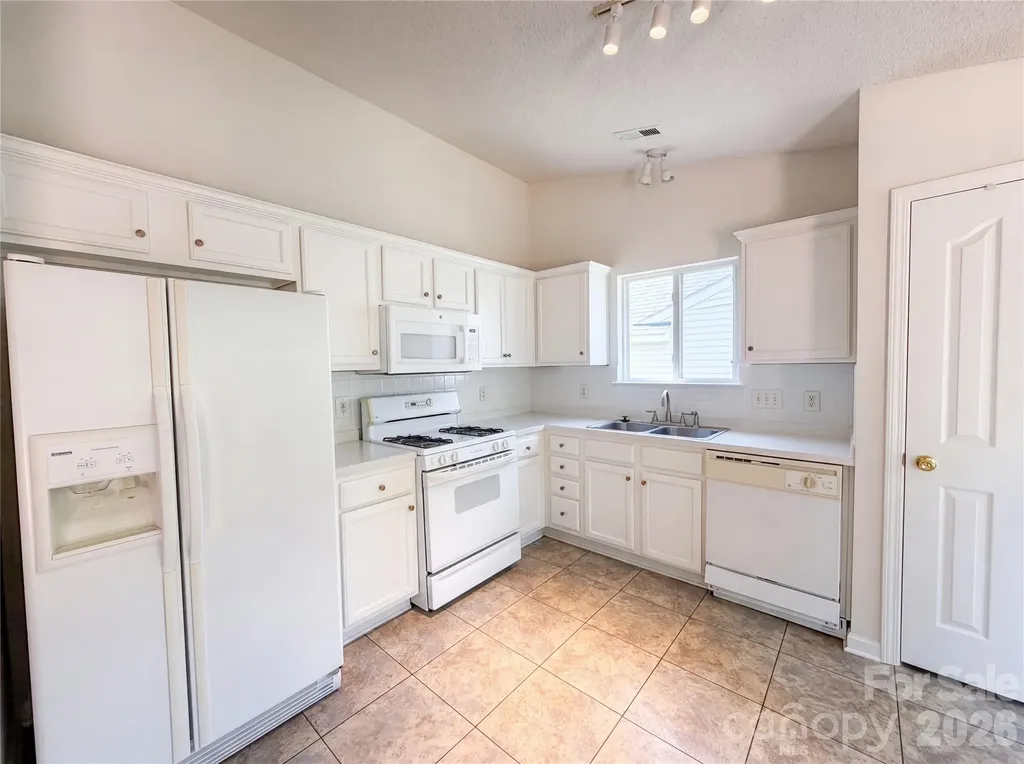 6318 Whispering Brook Court Charlotte NC 28216