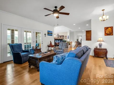 29 Spring Heights Court Hendersonville NC 28791