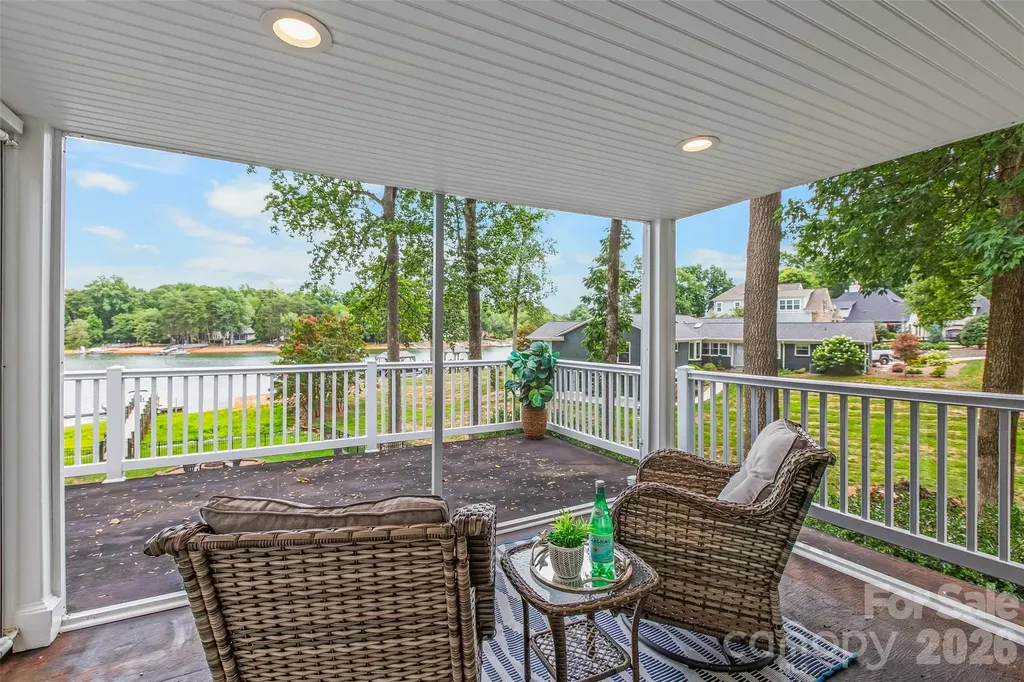 175 Woodstream Circle Mooresville NC 28117