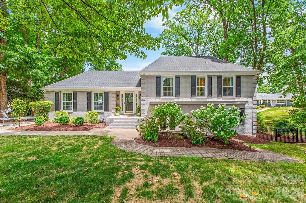 175 Woodstream Circle Mooresville NC 28117