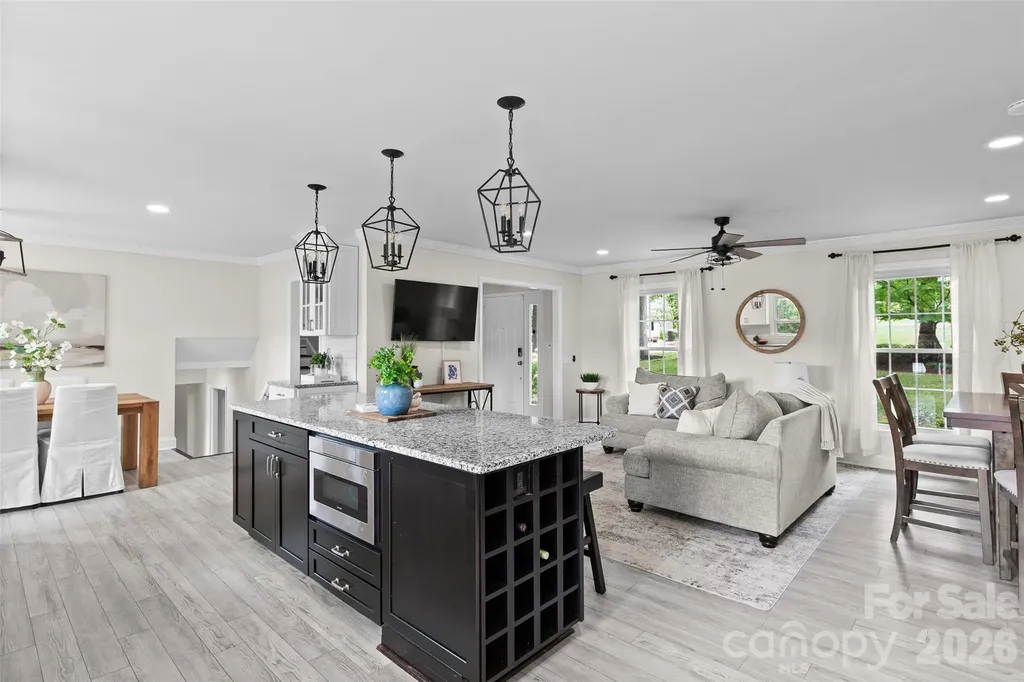 175 Woodstream Circle Mooresville NC 28117