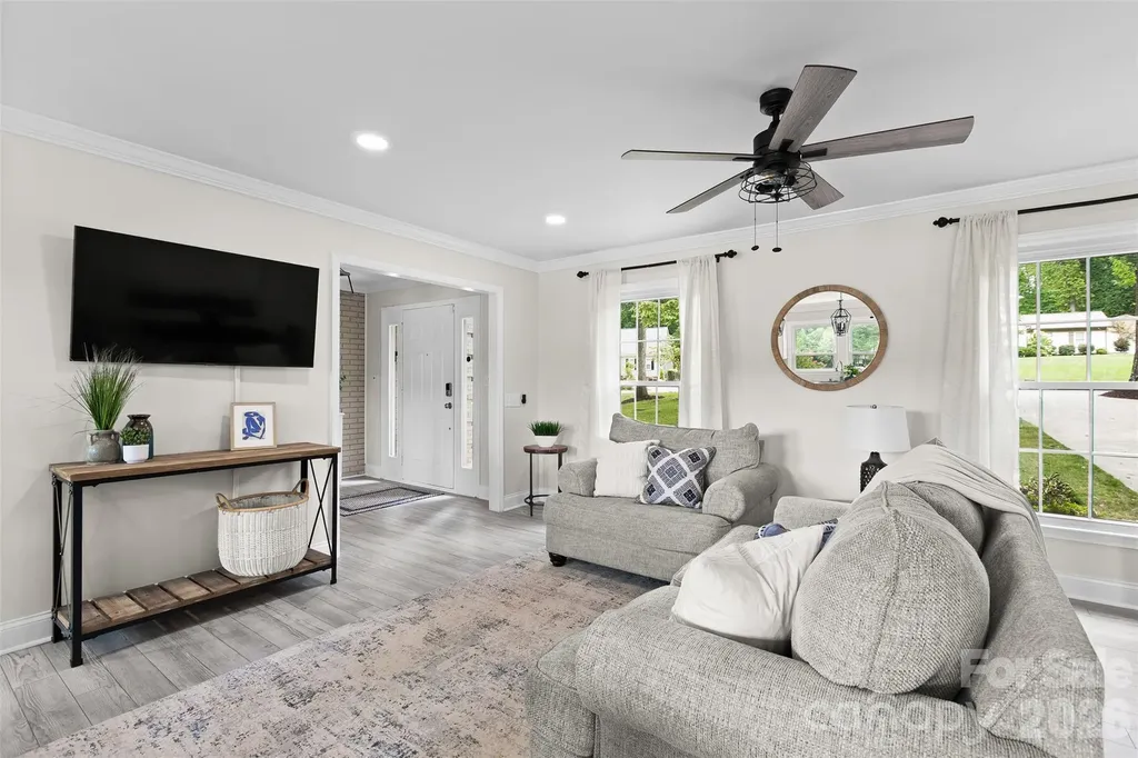 175 Woodstream Circle Mooresville NC 28117