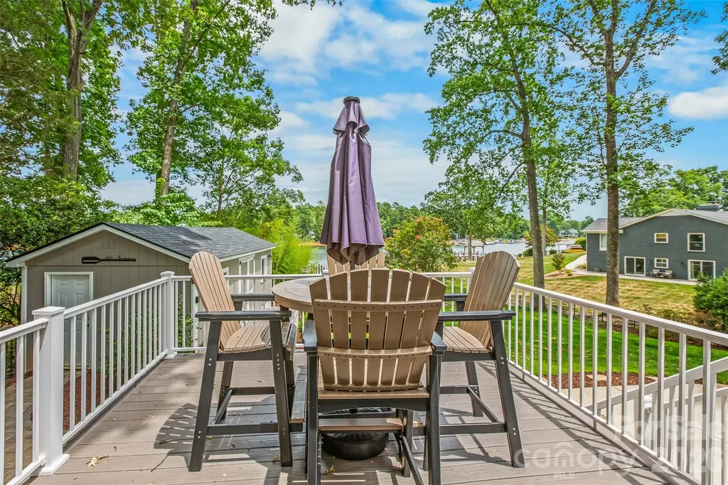 175 Woodstream Circle Mooresville NC 28117