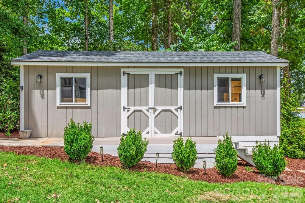 175 Woodstream Circle Mooresville NC 28117