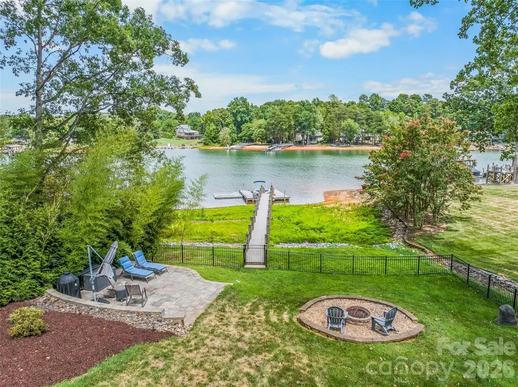 175 Woodstream Circle Mooresville NC 28117