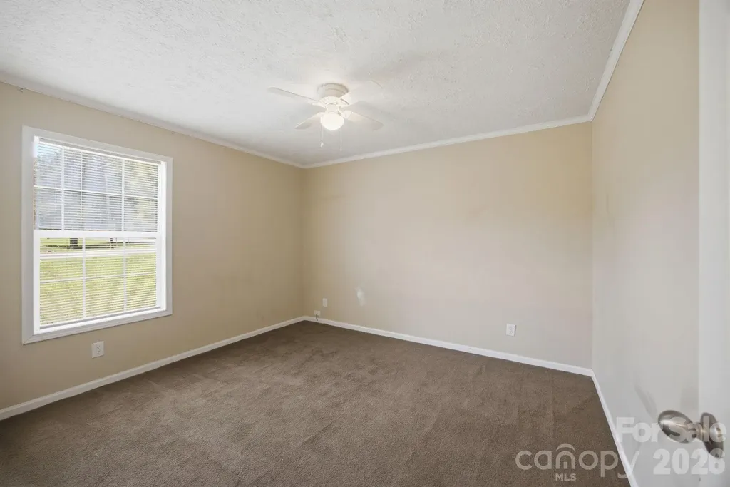 988 Mount Ulla Highway Mooresville NC 28115
