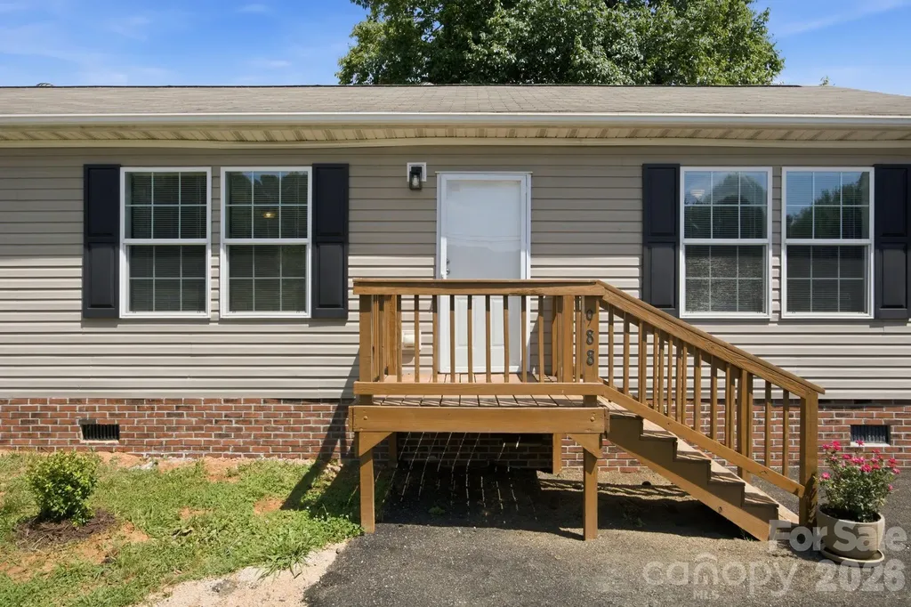 988 Mount Ulla Highway Mooresville NC 28115