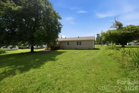 988 Mount Ulla Highway Mooresville NC 28115