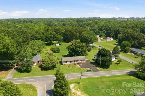 988 Mount Ulla Highway Mooresville NC 28115