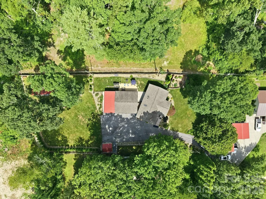 220 Bradshaw Avenue Hendersonville NC 28792