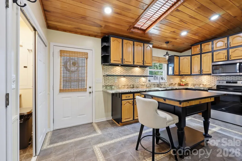 220 Bradshaw Avenue Hendersonville NC 28792