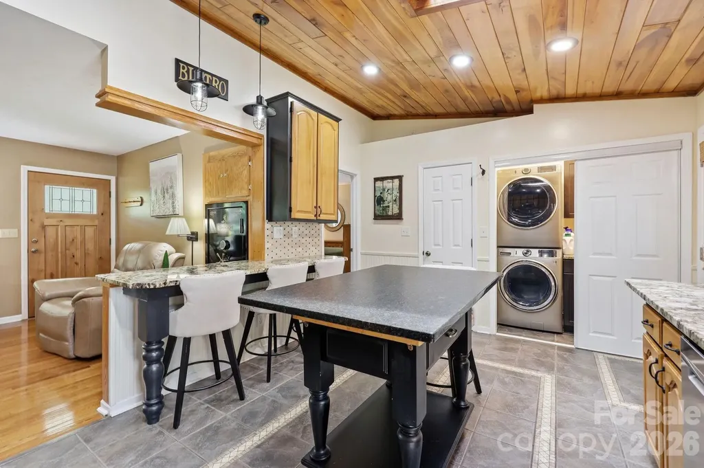 220 Bradshaw Avenue Hendersonville NC 28792