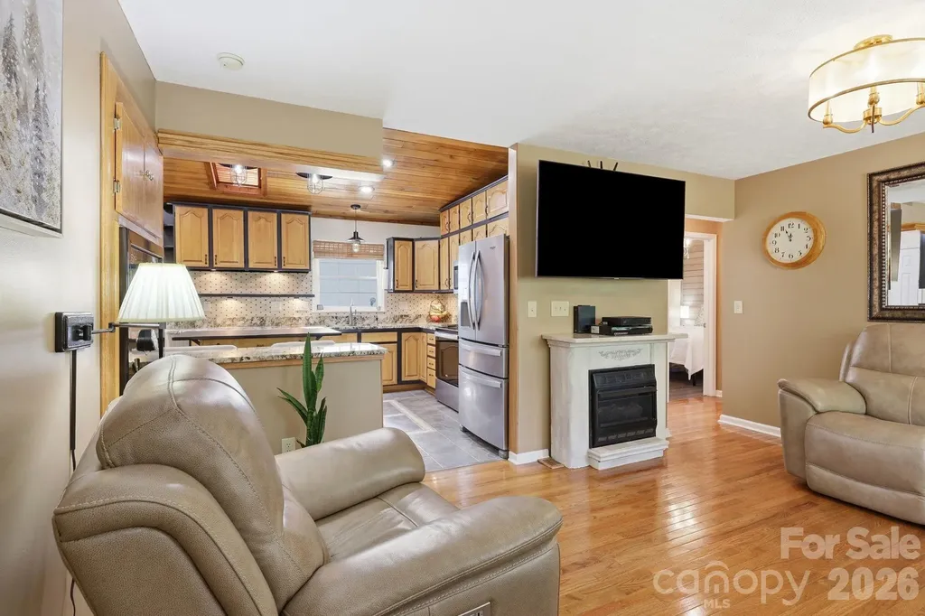 220 Bradshaw Avenue Hendersonville NC 28792