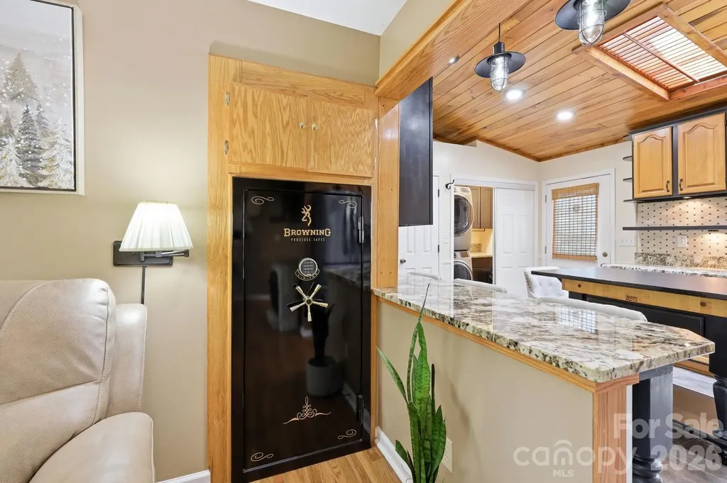 220 Bradshaw Avenue Hendersonville NC 28792
