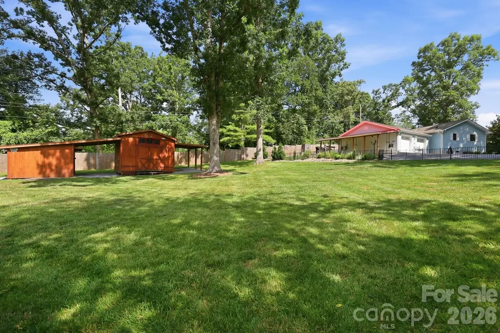 220 Bradshaw Avenue Hendersonville NC 28792