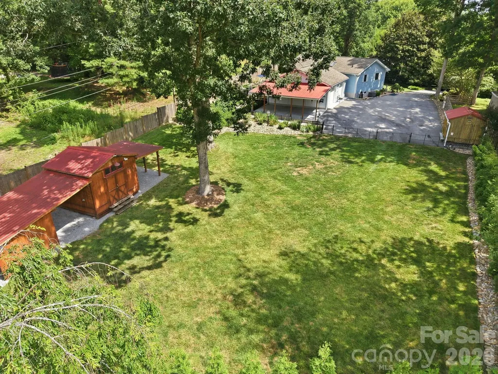 220 Bradshaw Avenue Hendersonville NC 28792