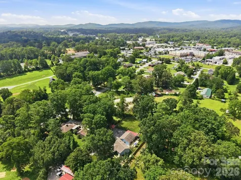 220 Bradshaw Avenue Hendersonville NC 28792