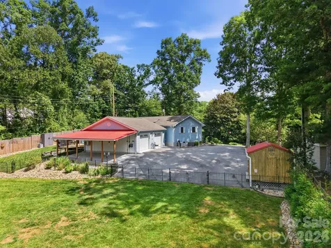 220 Bradshaw Avenue Hendersonville NC 28792