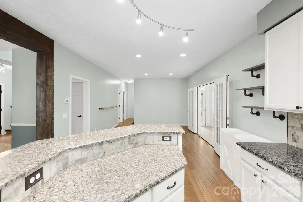 46 Michele Lane Leicester NC 28748