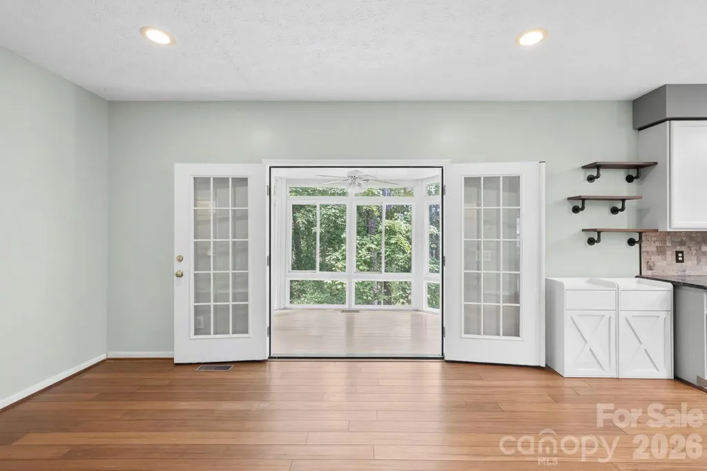 46 Michele Lane Leicester NC 28748