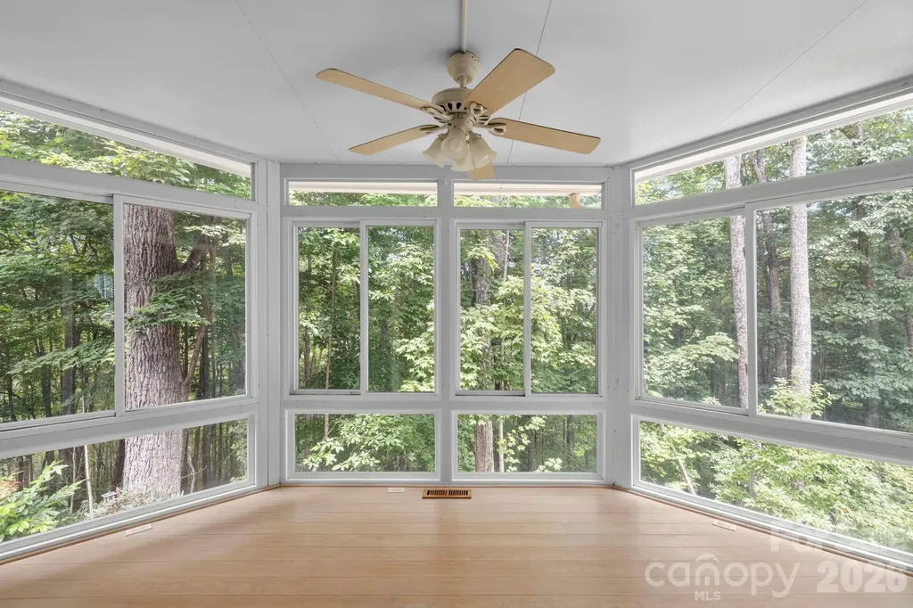 46 Michele Lane Leicester NC 28748